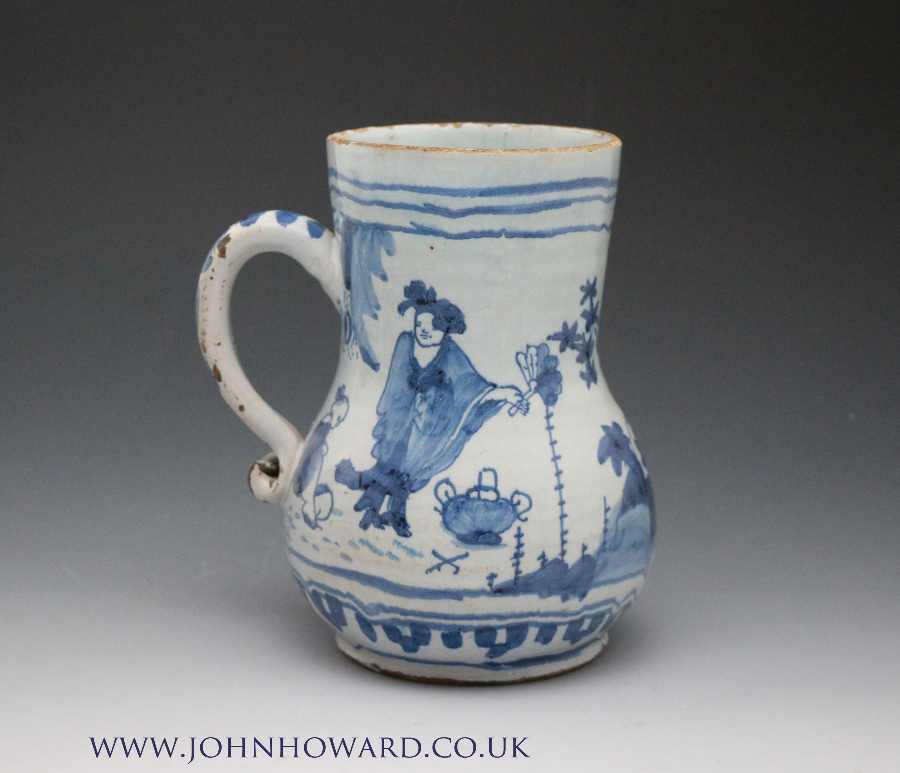 London delftware tankard, Ming style decoration late 17th century England